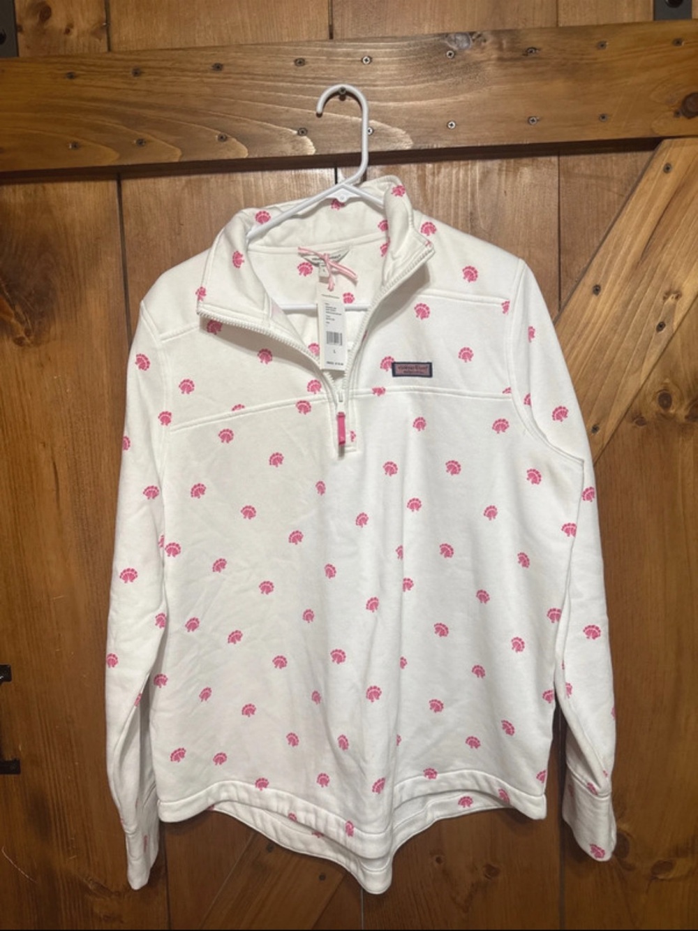 Vineyard Vines White 1/4 Zip Pullover with Pink Shell Motif